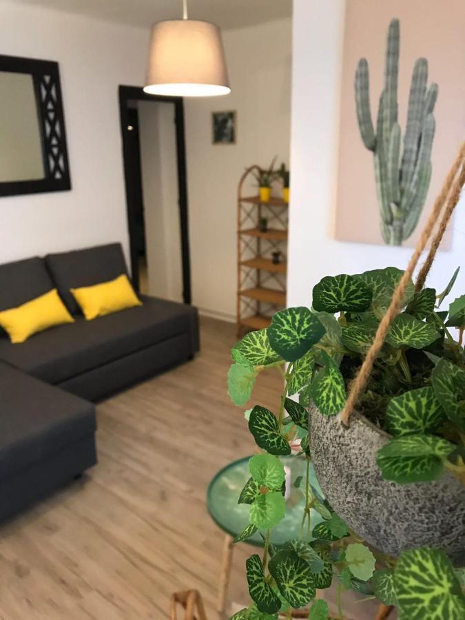 Cactus 2 Bedroom Apartment On Calle San Miguel Minutes From The Beach By Namaste Elite トレモリノス エクステリア 写真